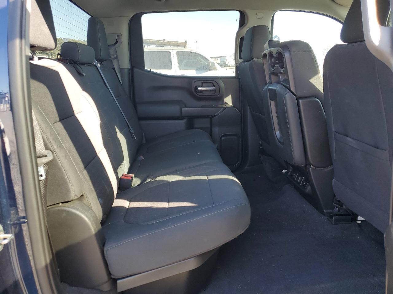 2020 Chevrolet Silverado - Image 10