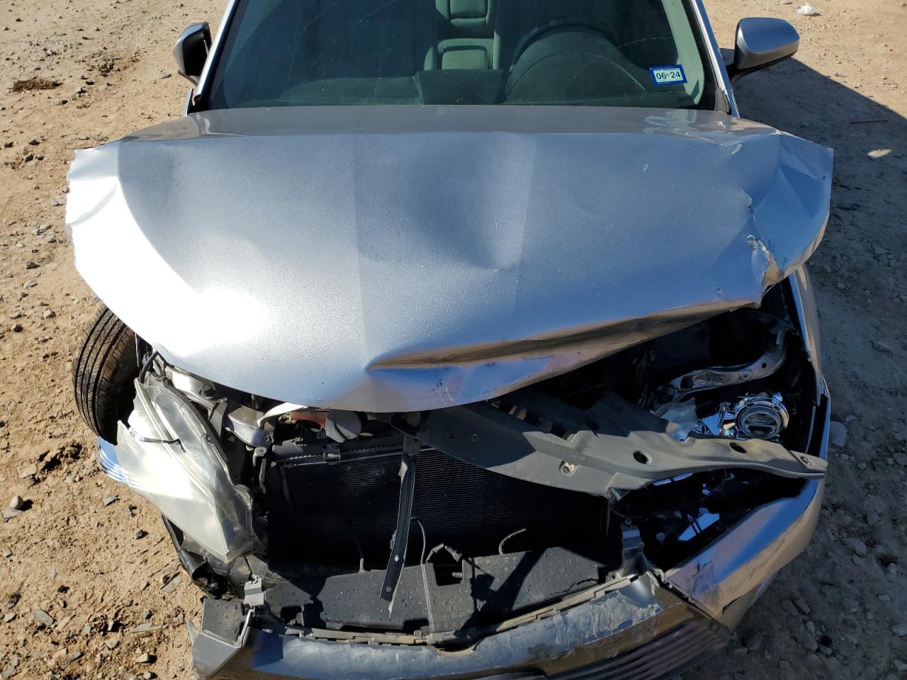 2016 Toyota Camry - Image 11