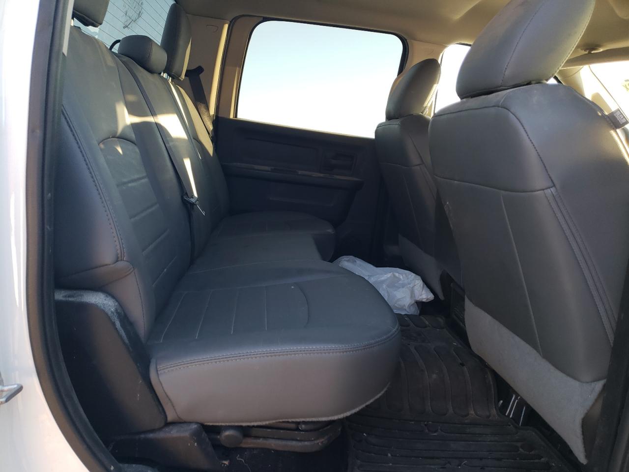 2018 RAM 3500 - Image 11