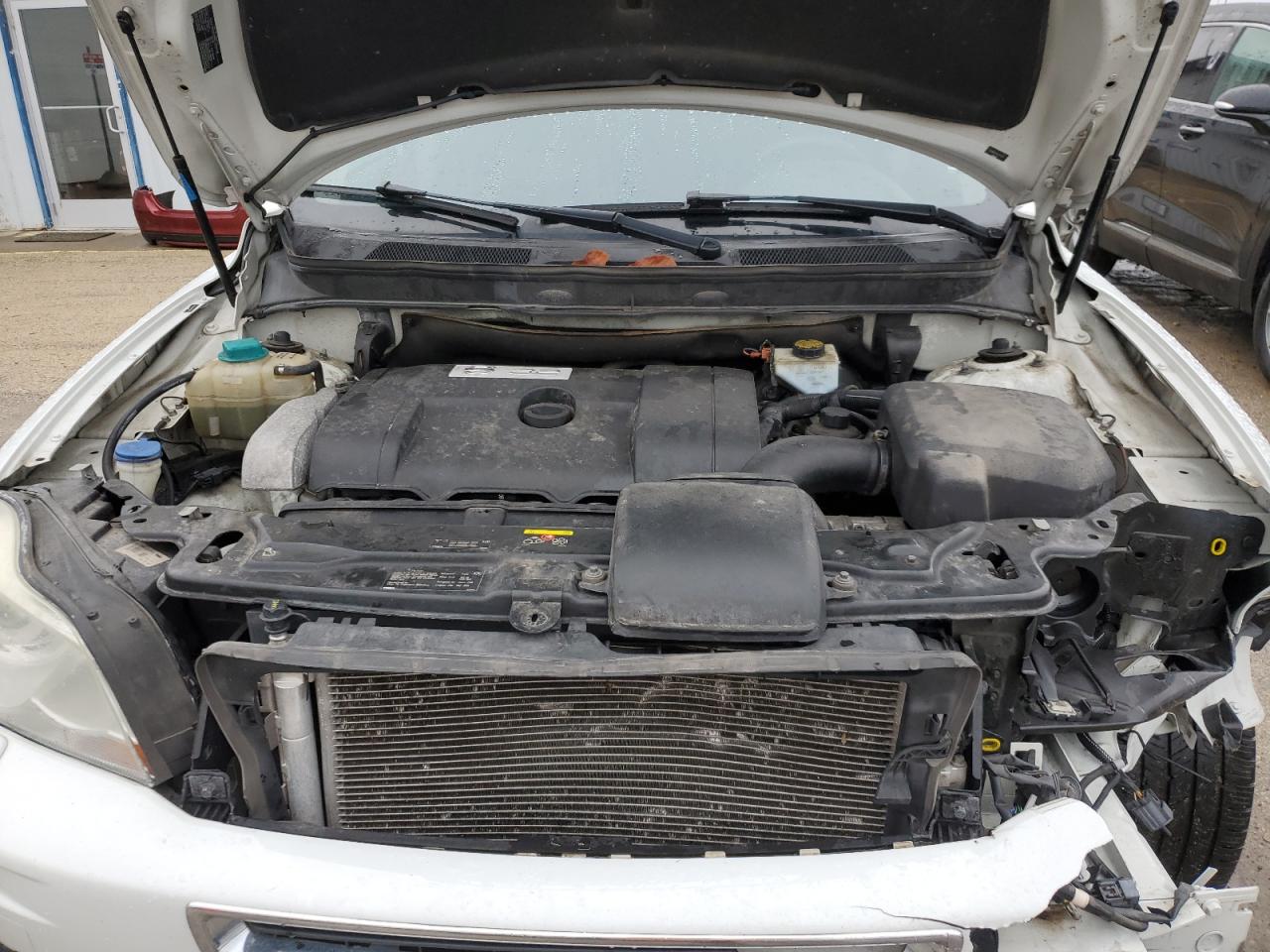 2011 Volvo XC90 - Image 12