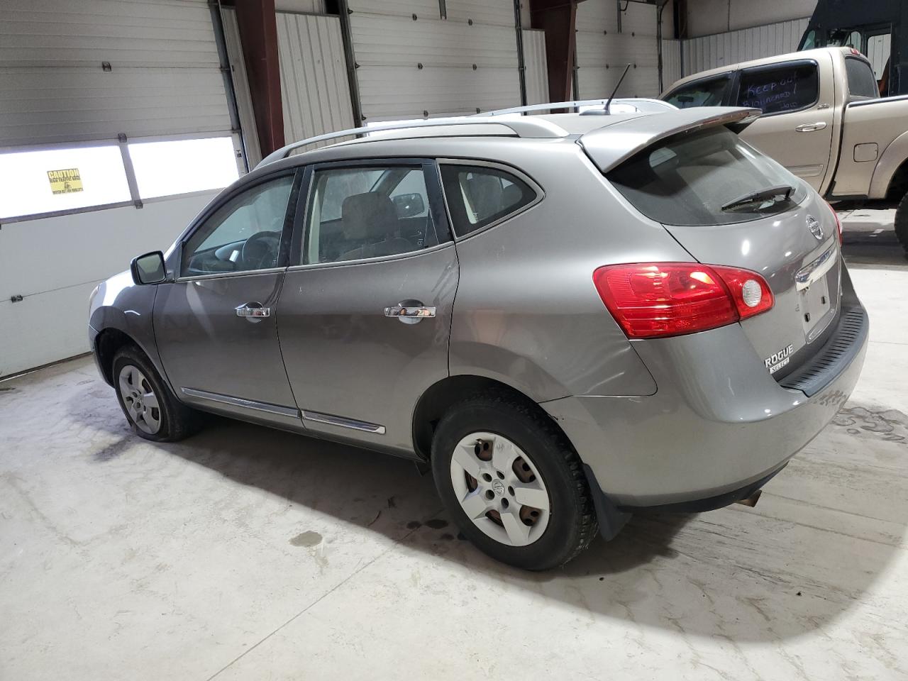 2014 Nissan Rogue - Image 2