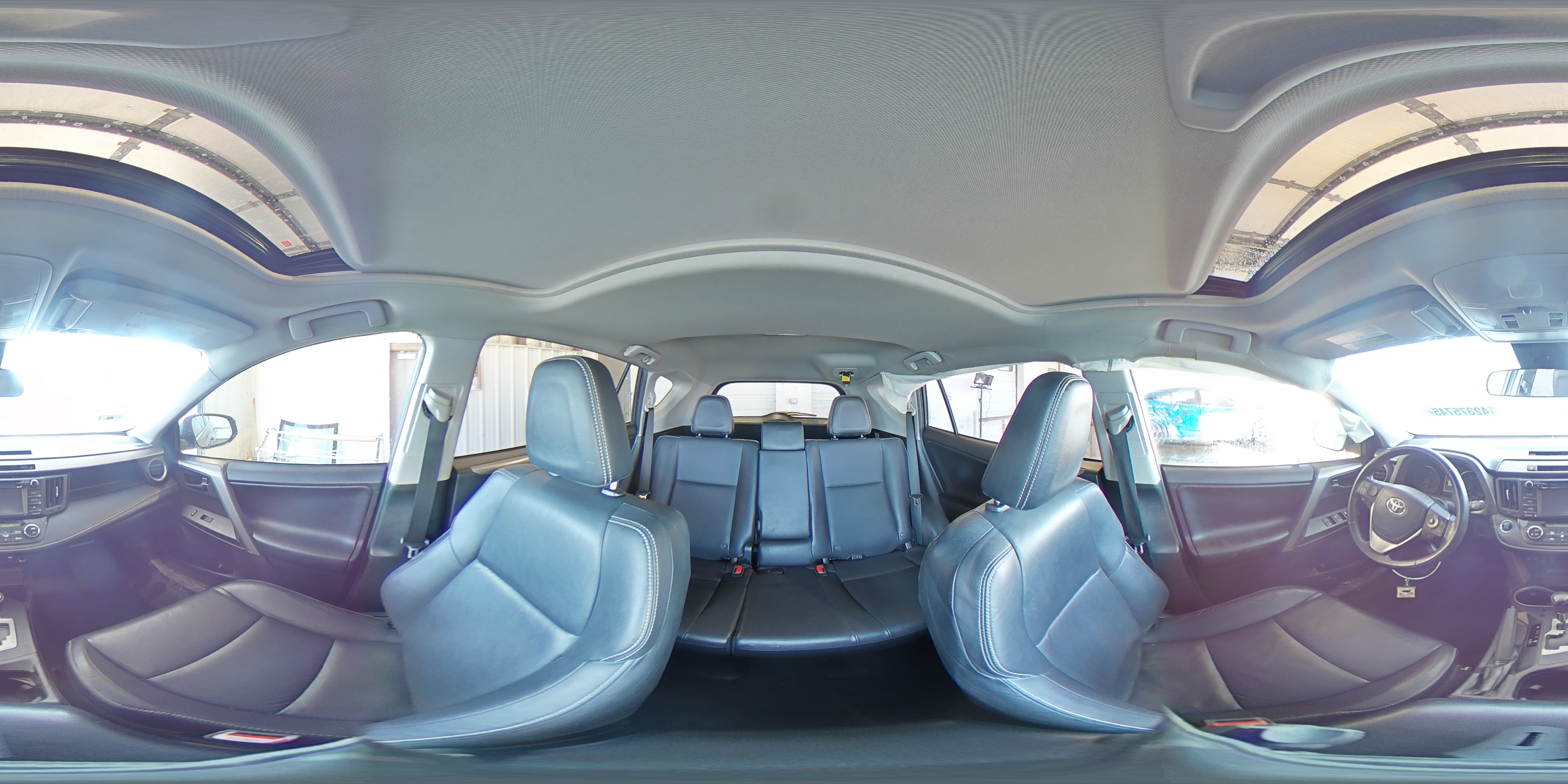 2018 Toyota RAV 4 - Image 15