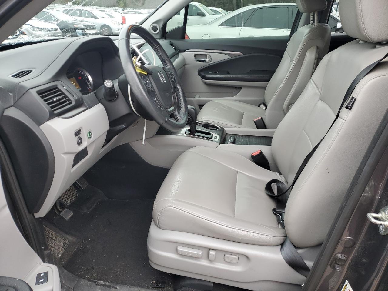 2017 Honda Pilot - Image 7