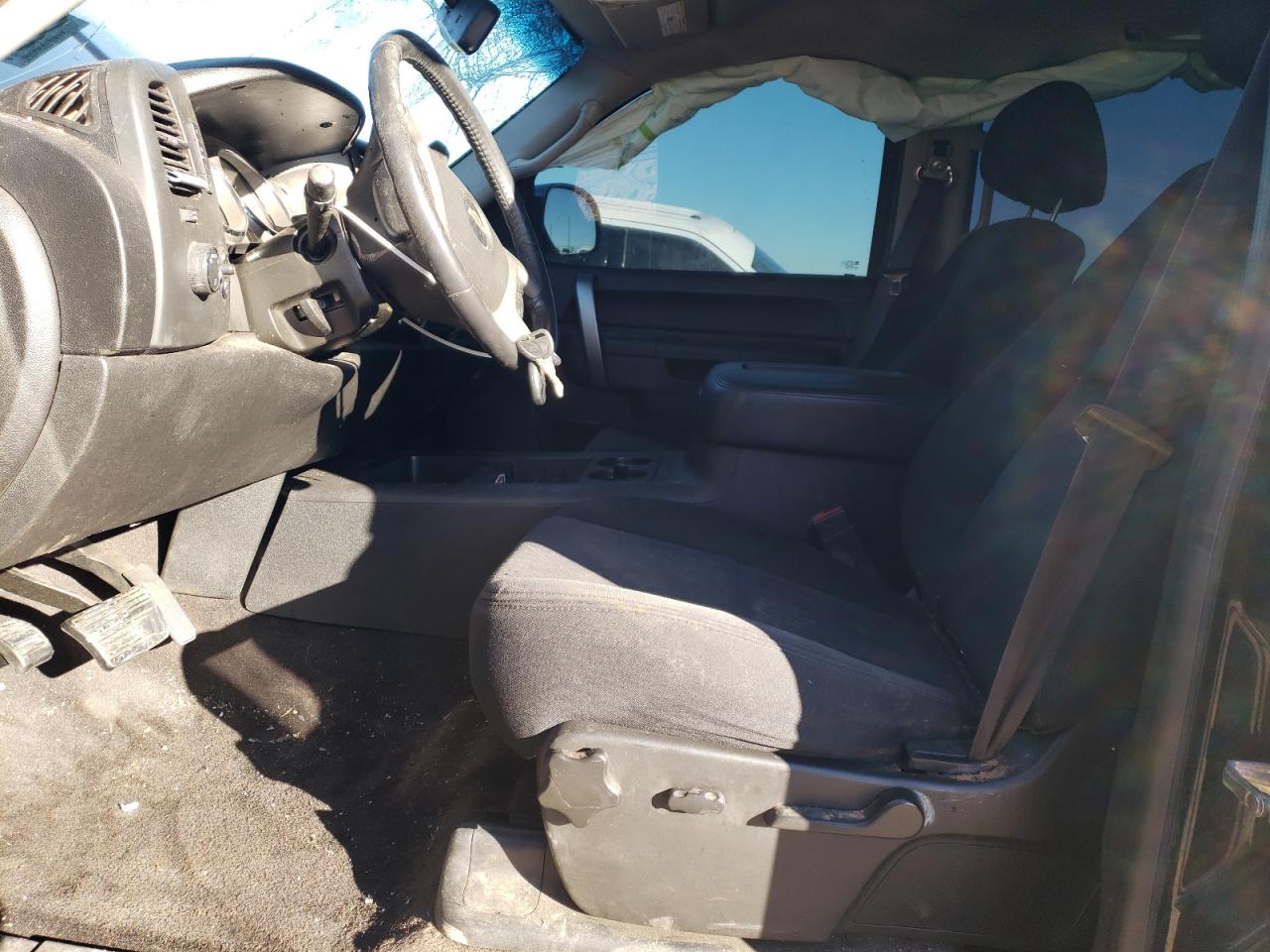 2012 Chevrolet Silverado - Image 7