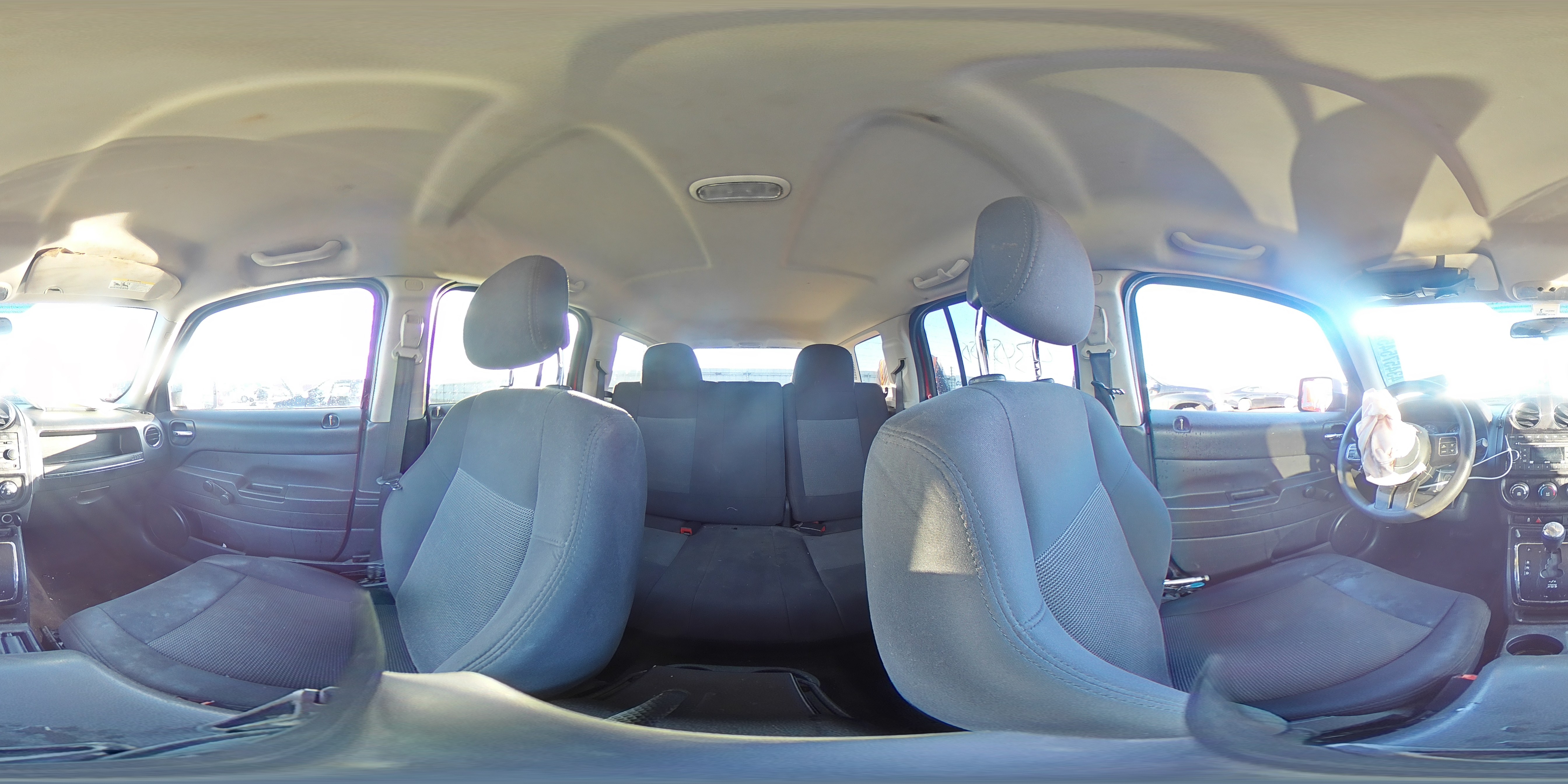 2014 Jeep Liberty (Patriot) - Image 13