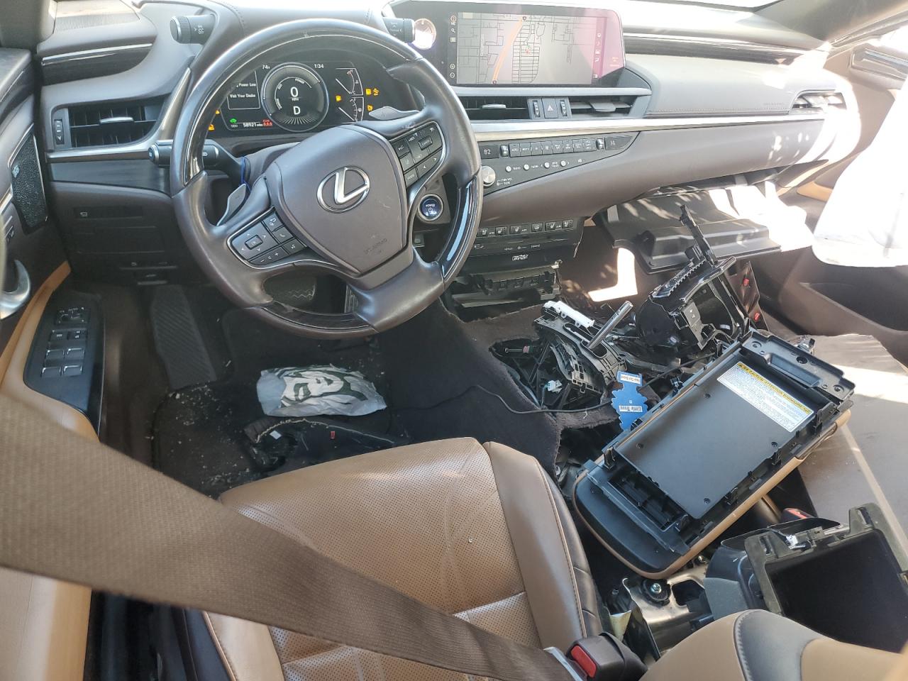 2021 Lexus ES - Image 8