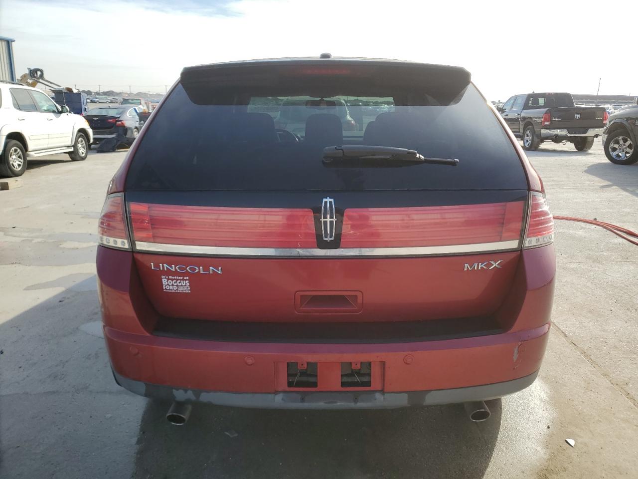 2008 Lincoln Mkx VIN: 2LMDU68C38BJ10476 Lot: 42685135