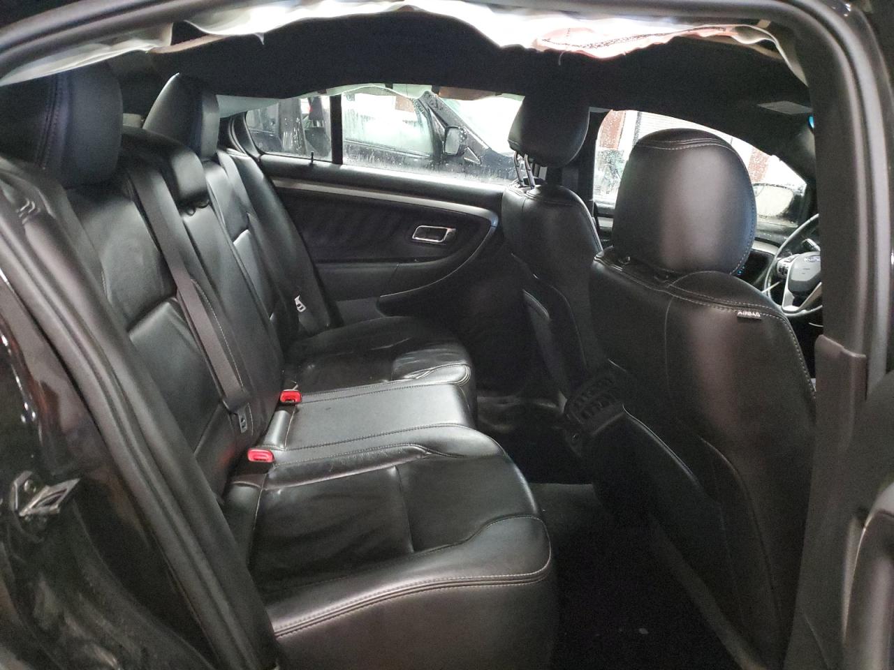 2018 Ford Taurus - Image 10