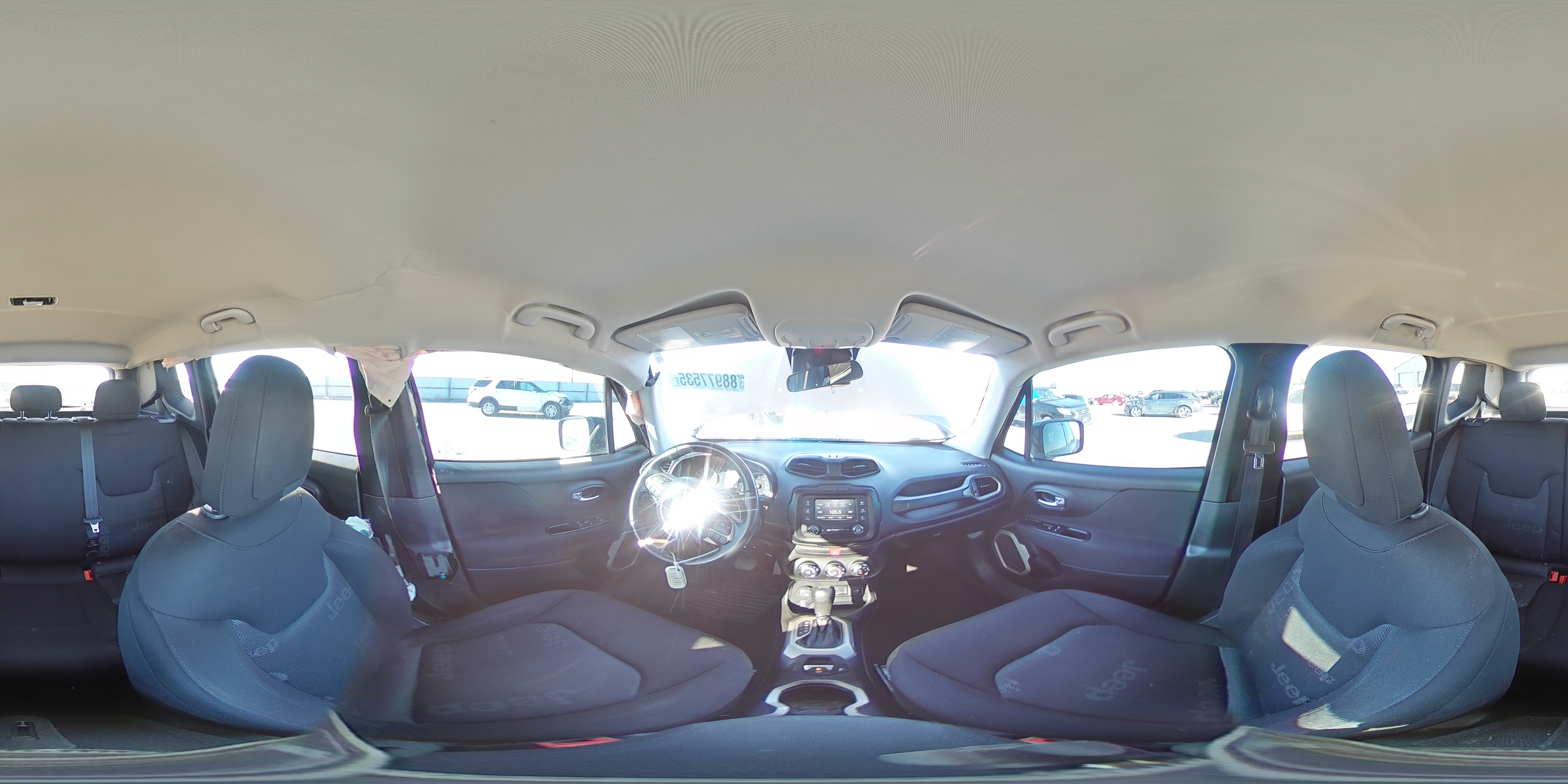 2016 Jeep Renegade - Image 13