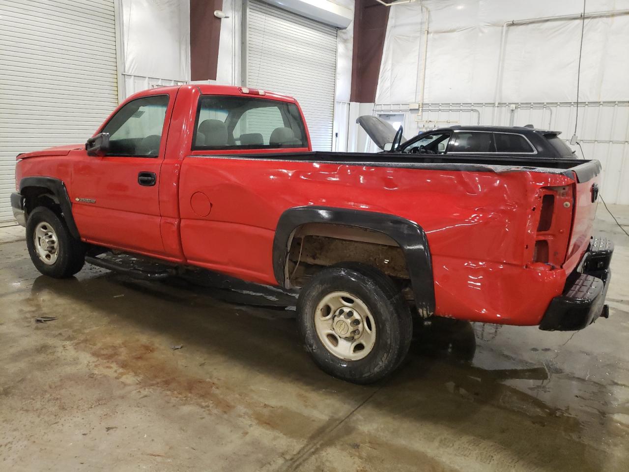 2007 Chevrolet Silverado - Image 2