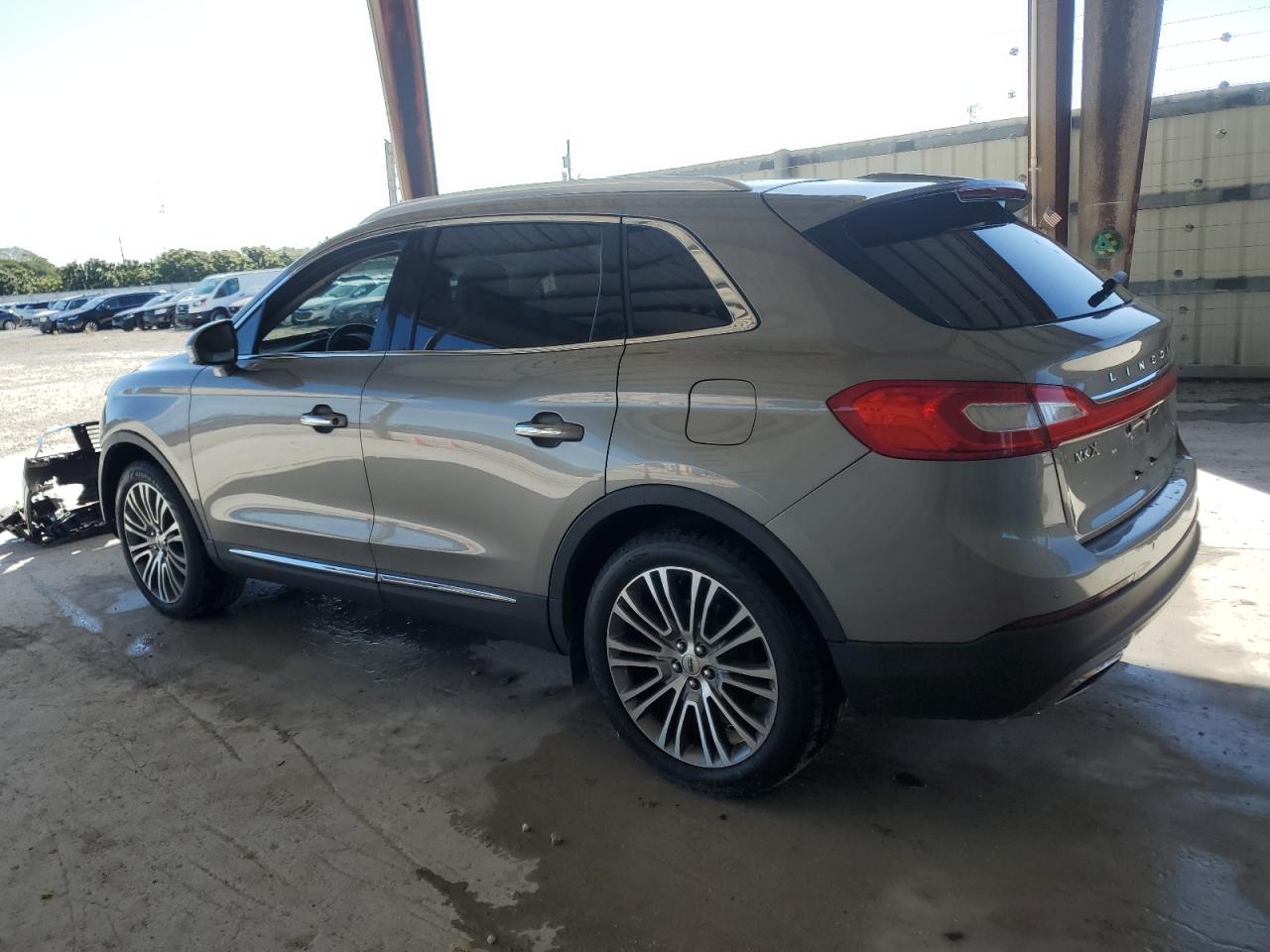 2017 Lincoln MKX - Image 2