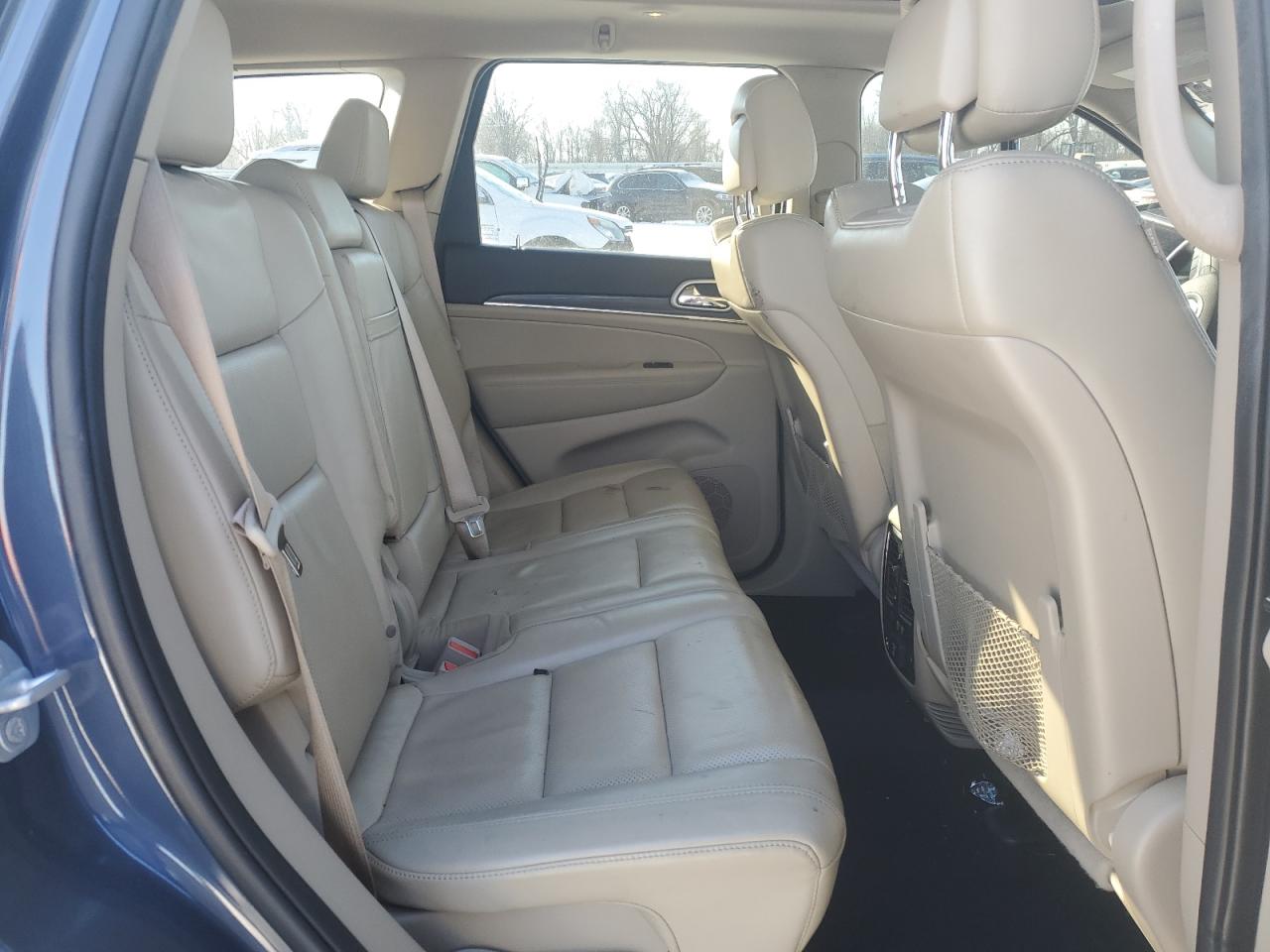 2019 Jeep Grand Cherokee - Image 11