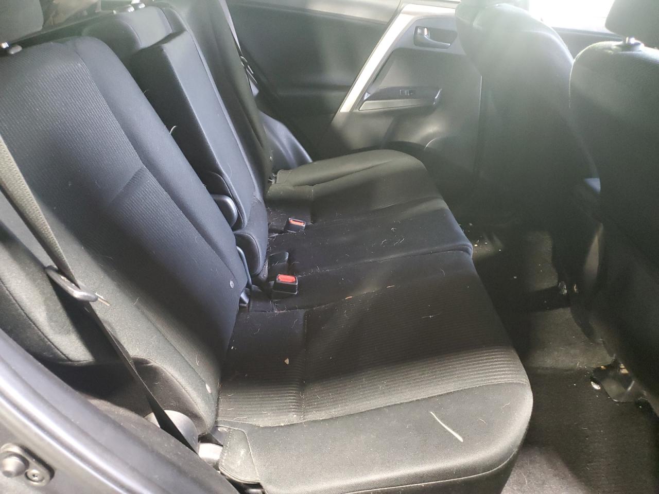 2018 Toyota RAV 4 - Image 10