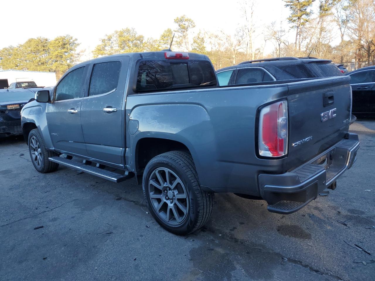 2019 GMC Canyon - Image 2