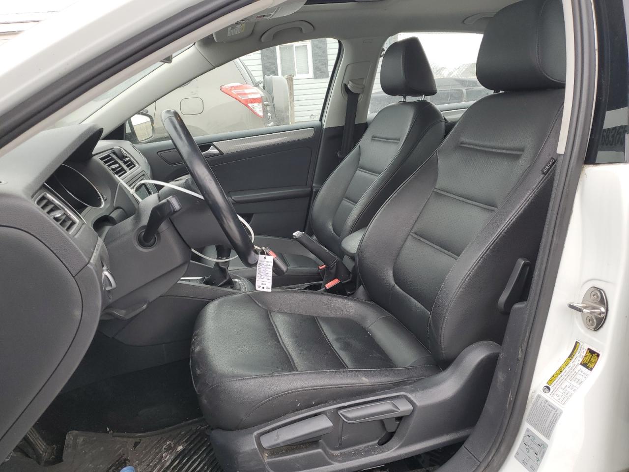 2017 Volkswagen Jetta - Image 7