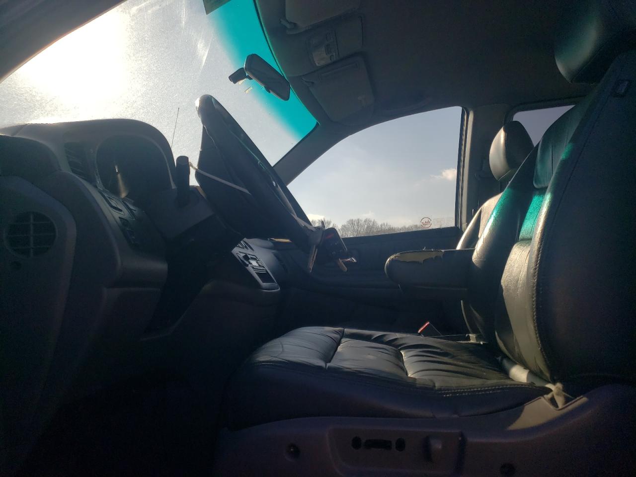 2004 Honda Odyssey - Image 7