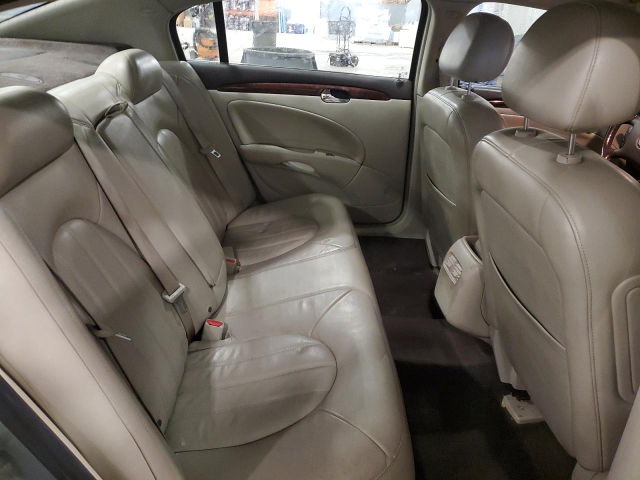 2007 Buick Lucerne - Image 10