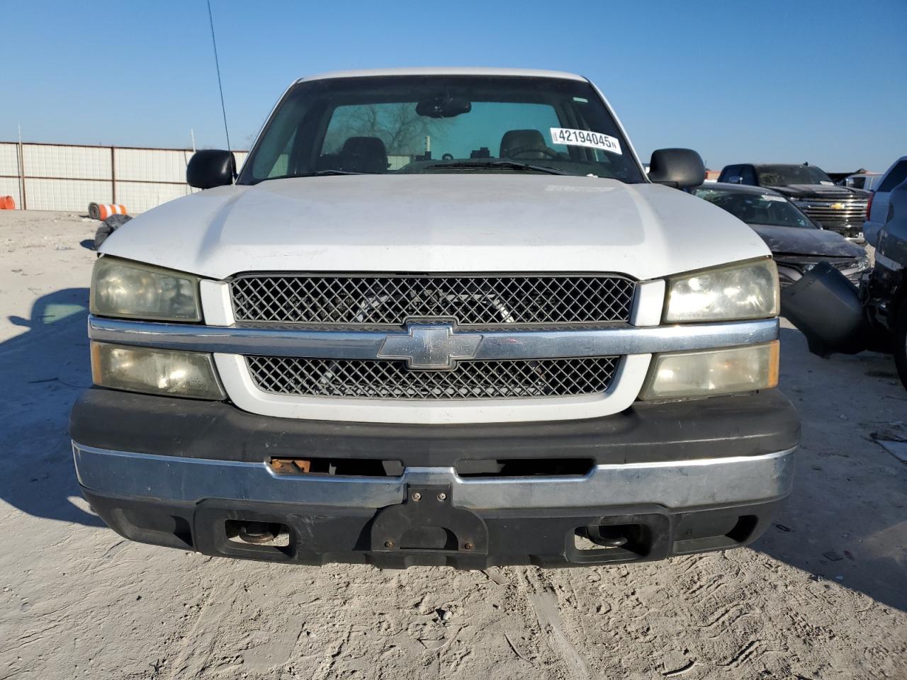 2004 Chevrolet Silverado - Image 5