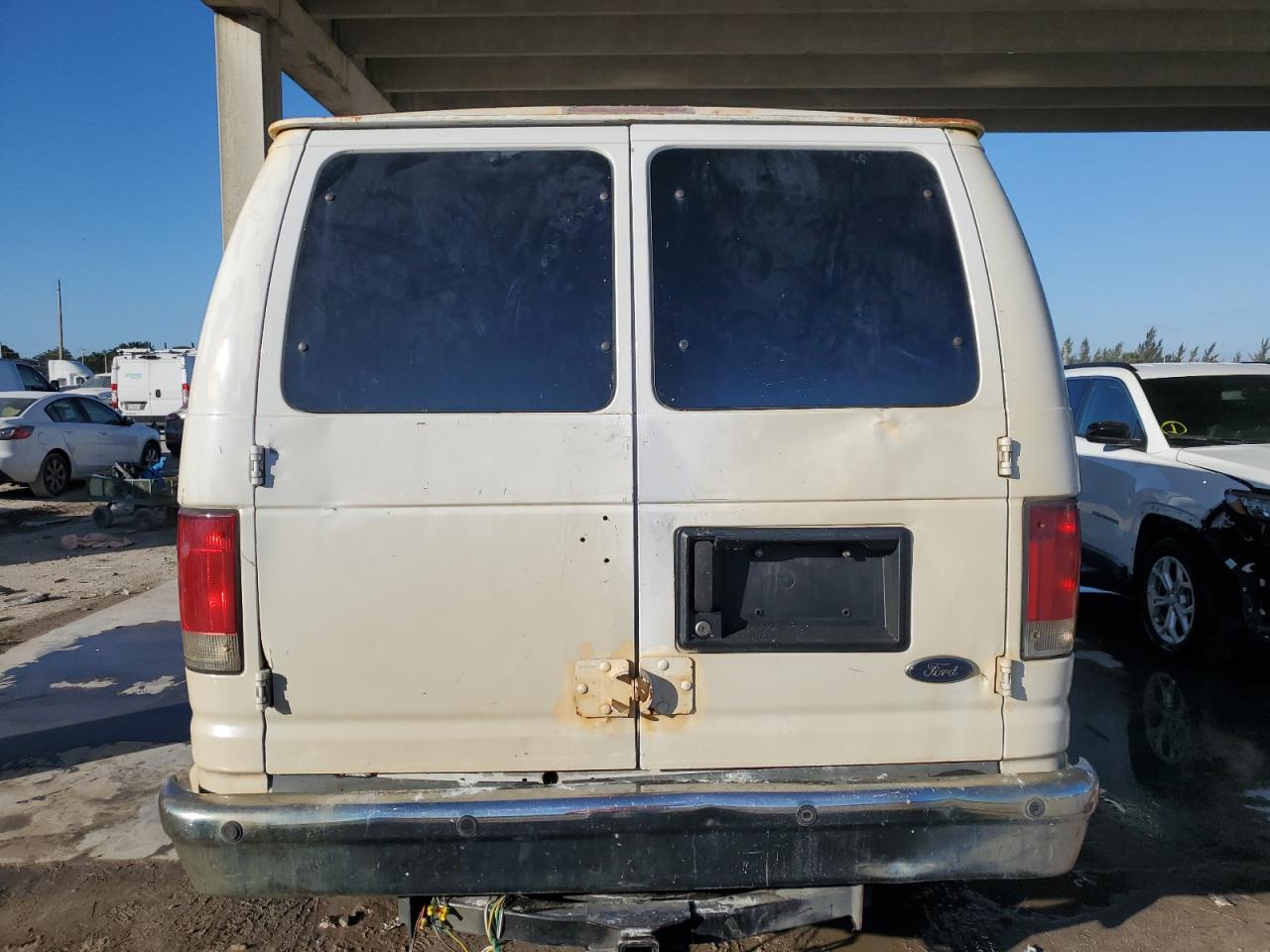2003 Ford Econoline - Image 6