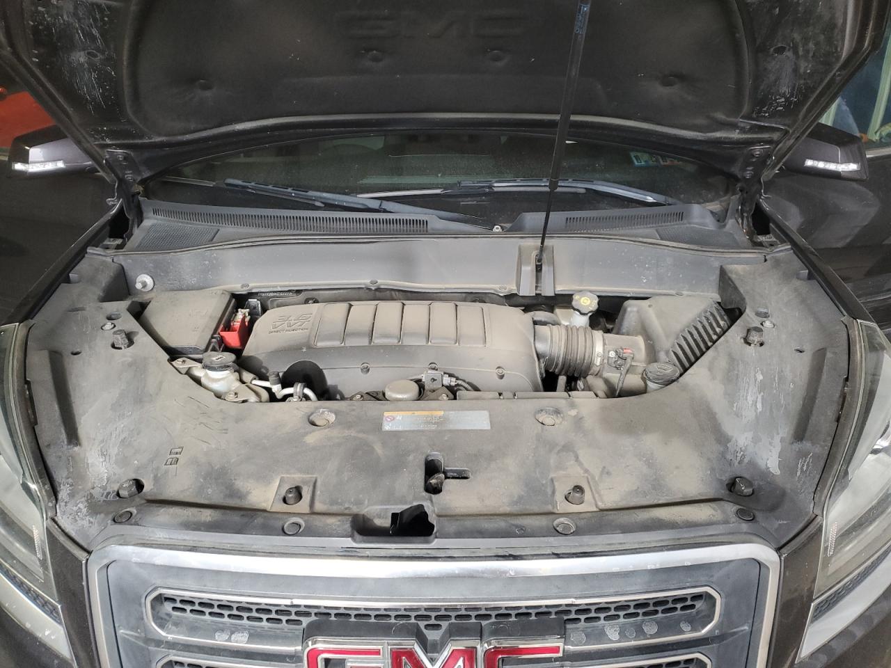 2017 GMC Acadia - Image 12