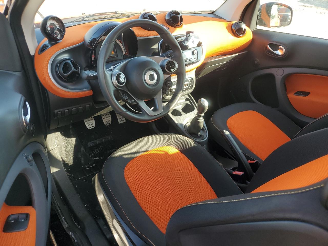 2016 Smart Fortwo - Image 8