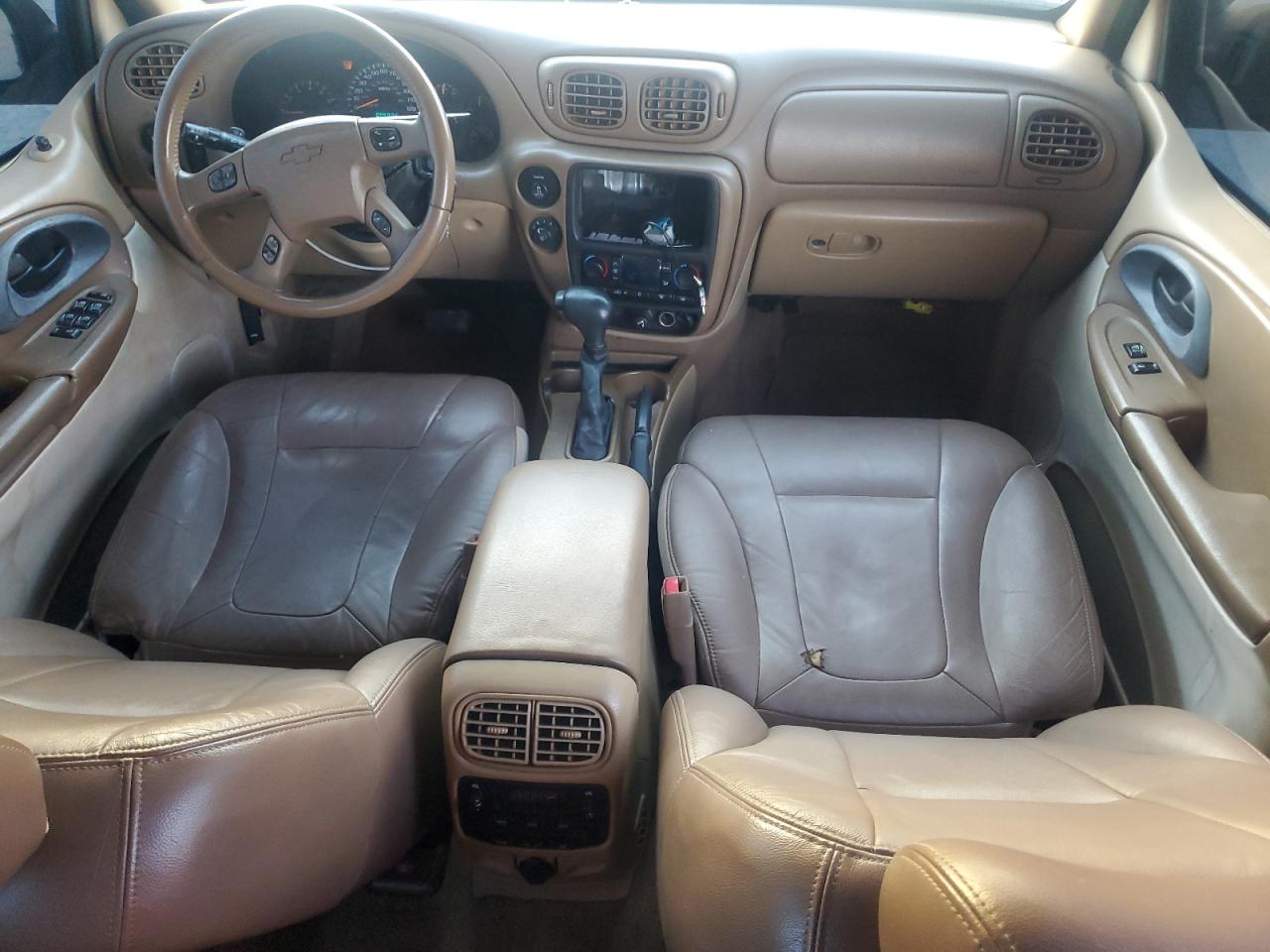 2002 Chevrolet TrailBlazer - Image 8