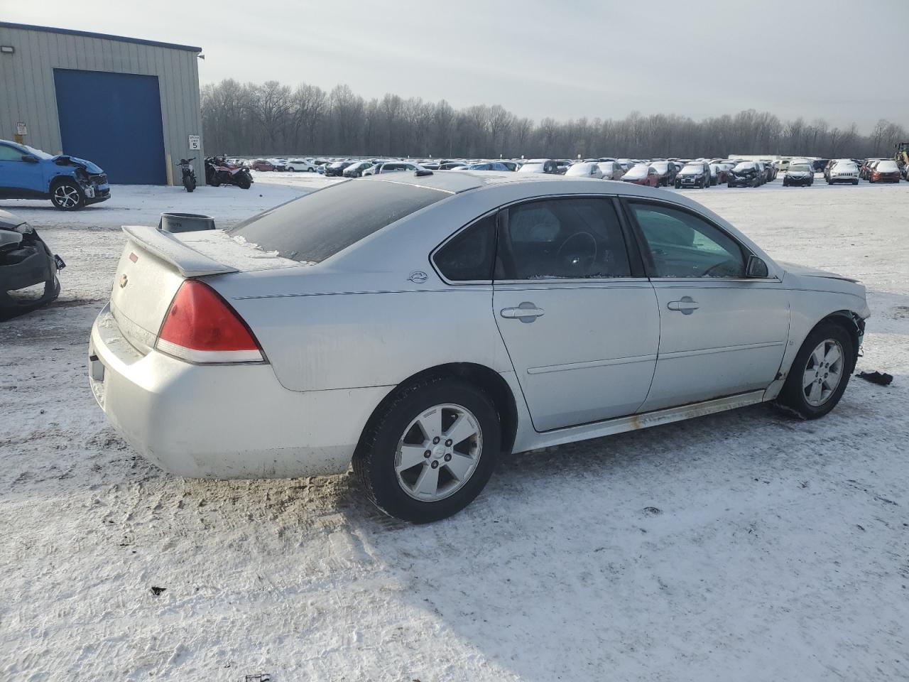 2009 Chevrolet Impala - Image 3