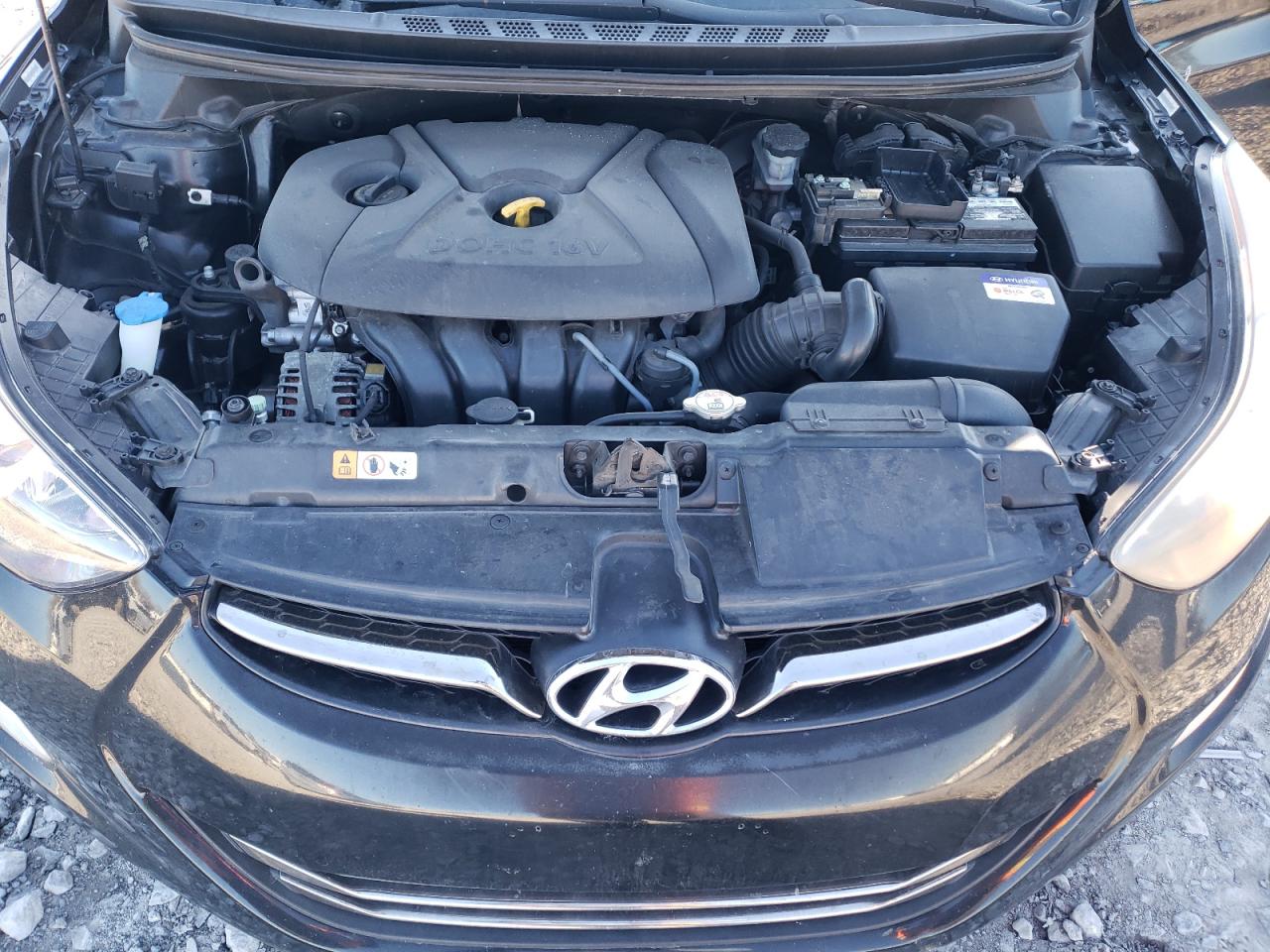 2013 Hyundai Elantra - Image 13