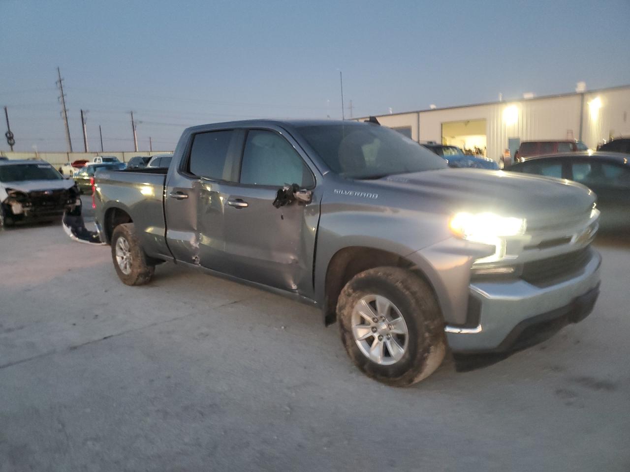 2021 Chevrolet Silverado - Image 4