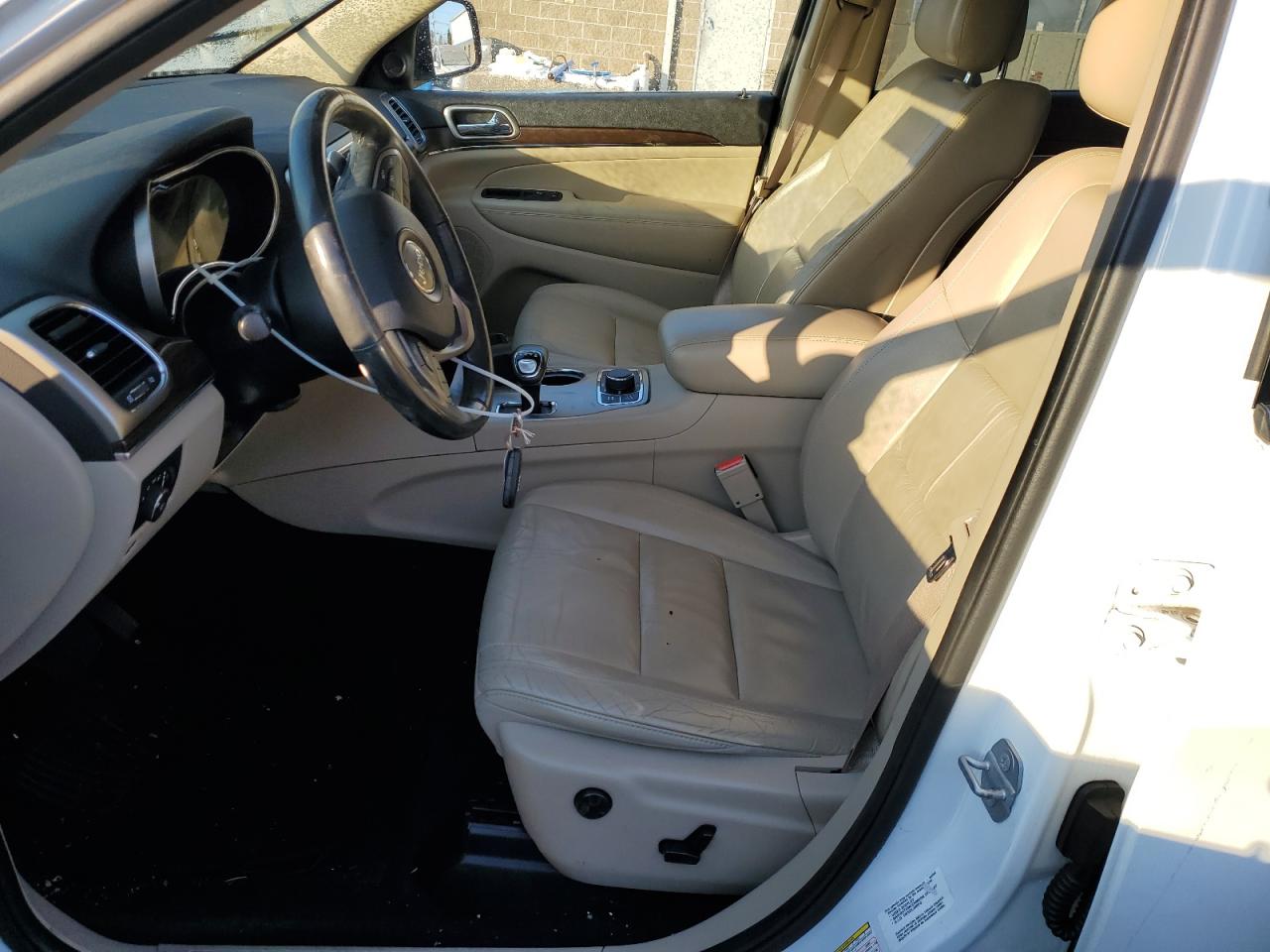 2015 Jeep Grand Cherokee - Image 7