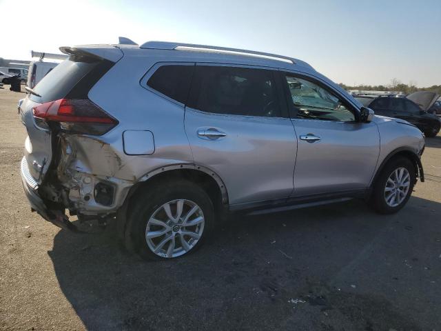  NISSAN ROGUE 2018 Сріблястий