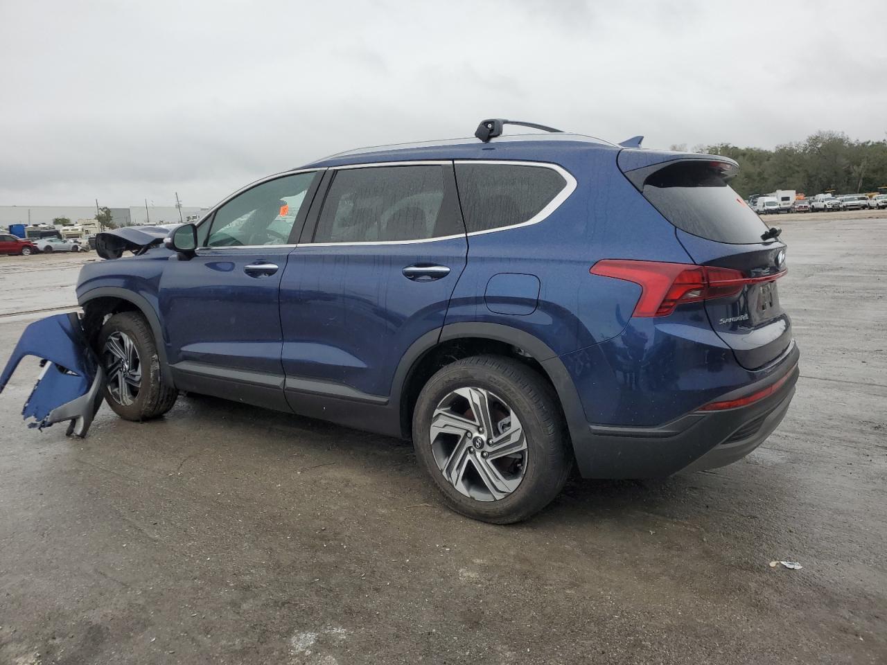 2023 Hyundai Santa Fe - Image 2