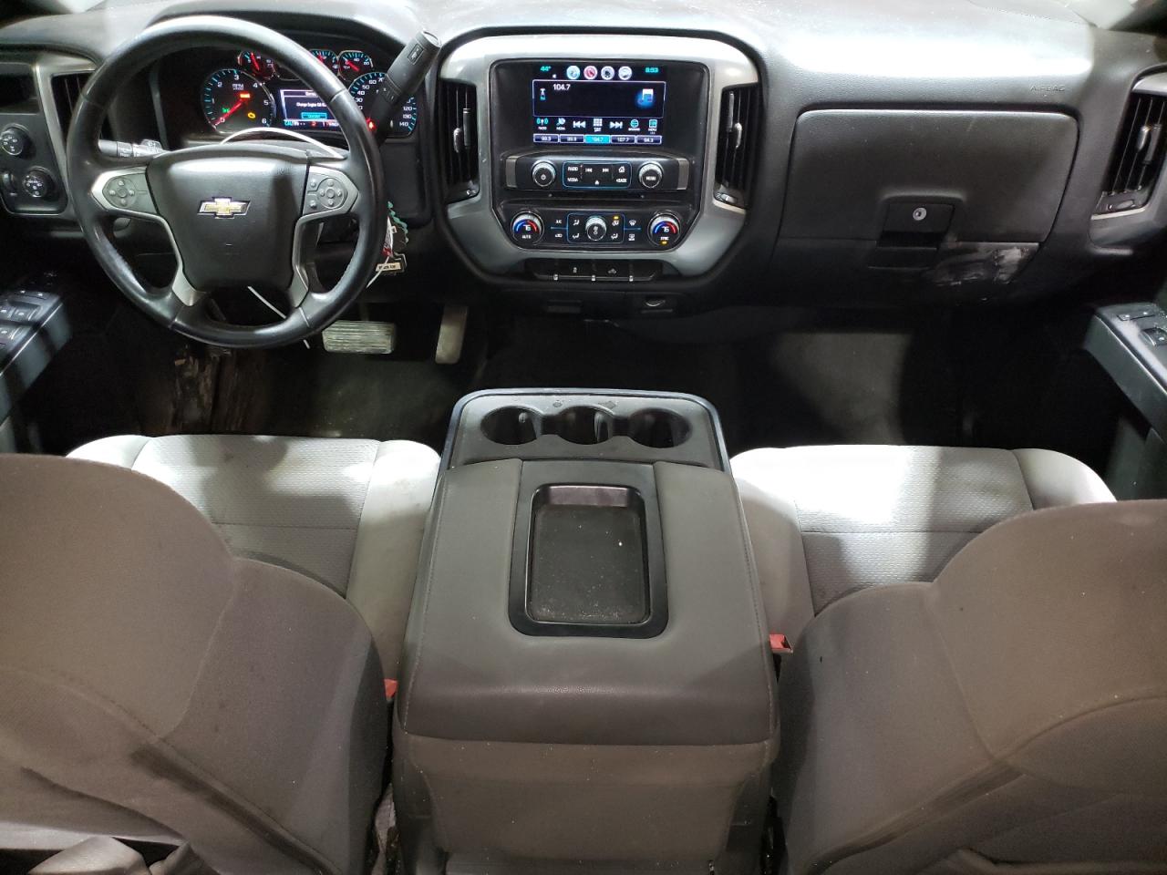 2016 Chevrolet Silverado - Image 8