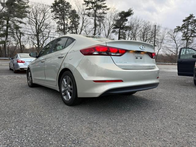 Sedans HYUNDAI ELANTRA 2017 Cream