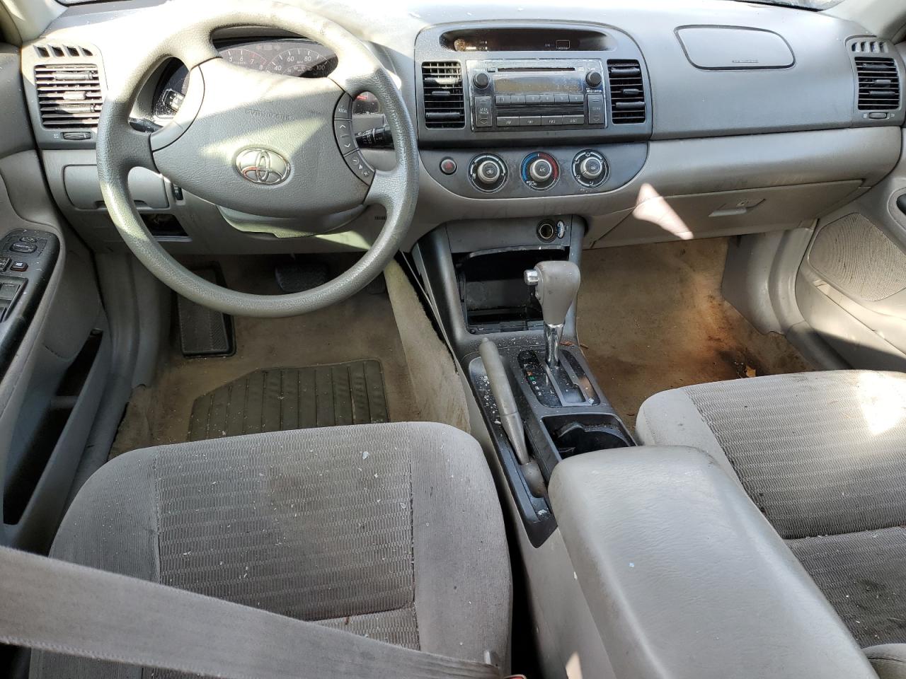 2005 Toyota Camry - Image 8