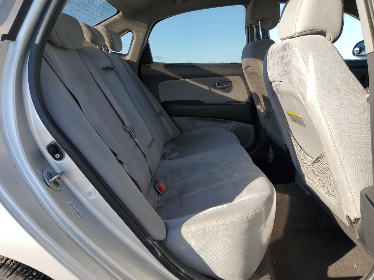 2009 Hyundai Elantra - Image 10