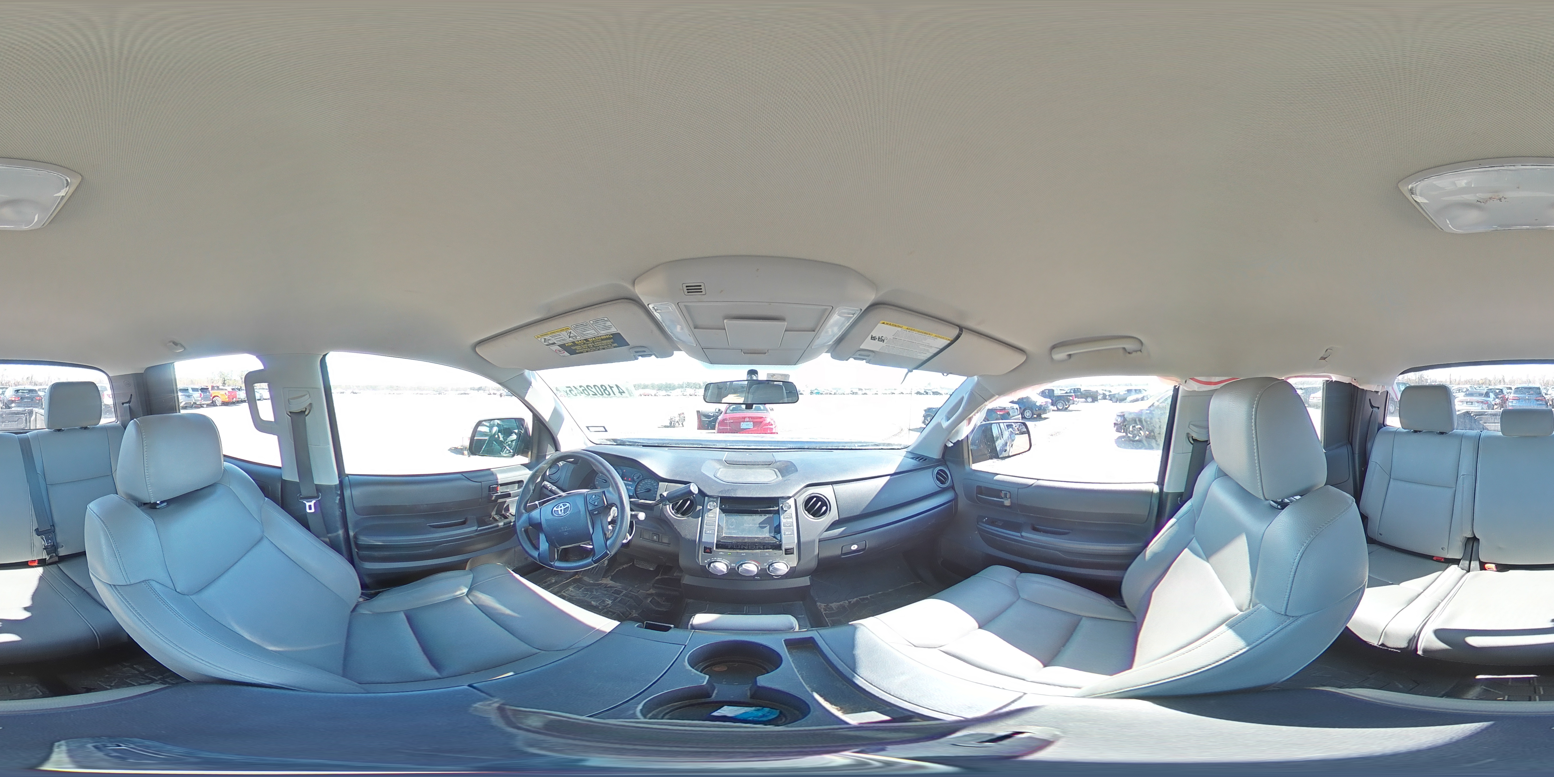 2015 Toyota Tundra - Image 13