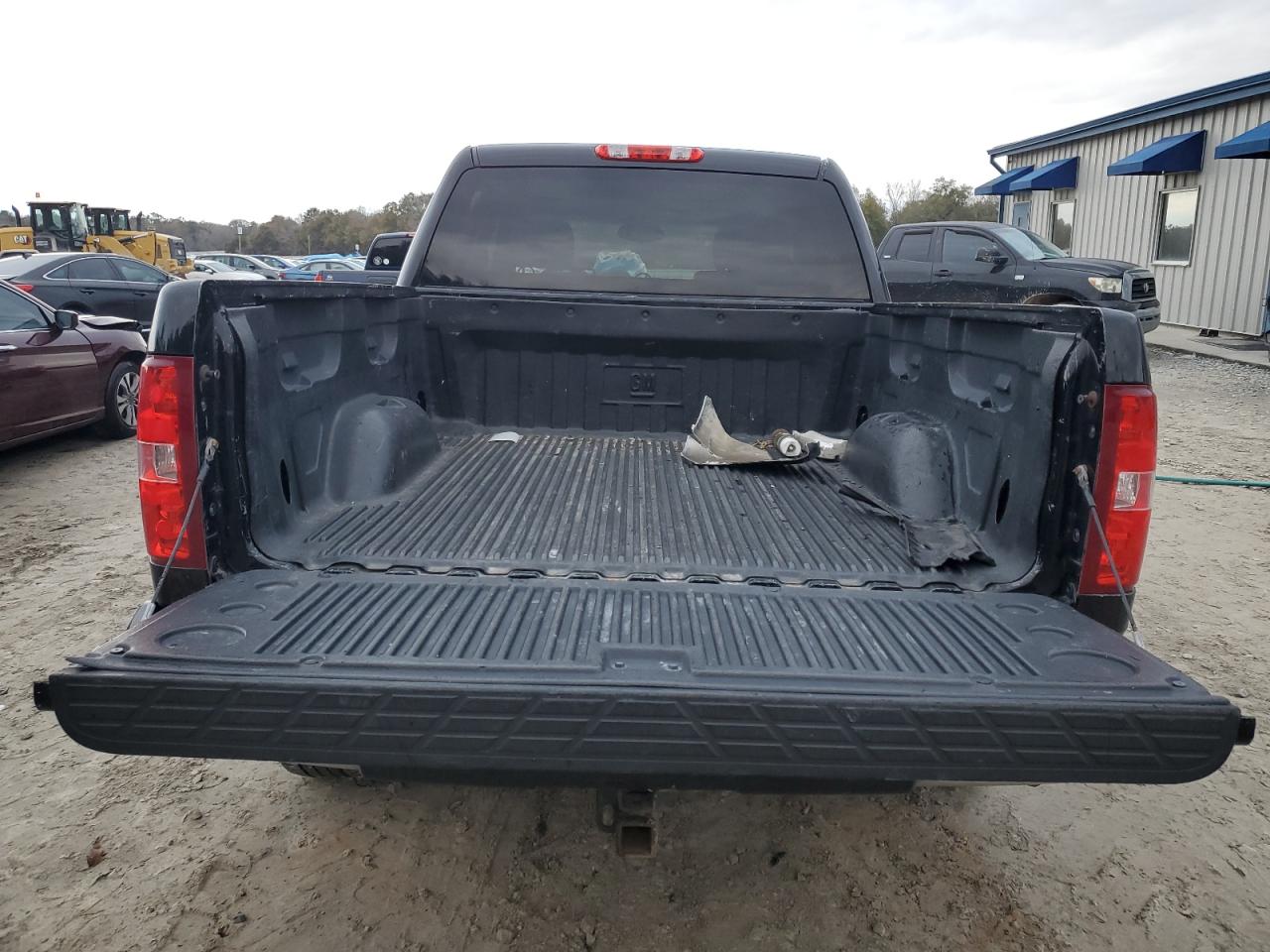 2012 Chevrolet Silverado - Image 6