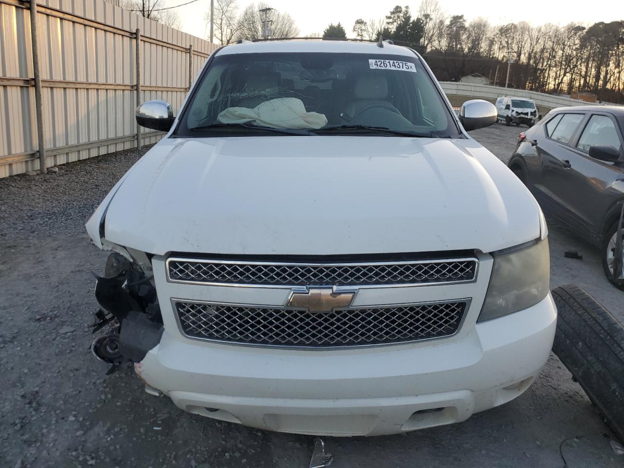 2009 Chevrolet Suburban - Image 5