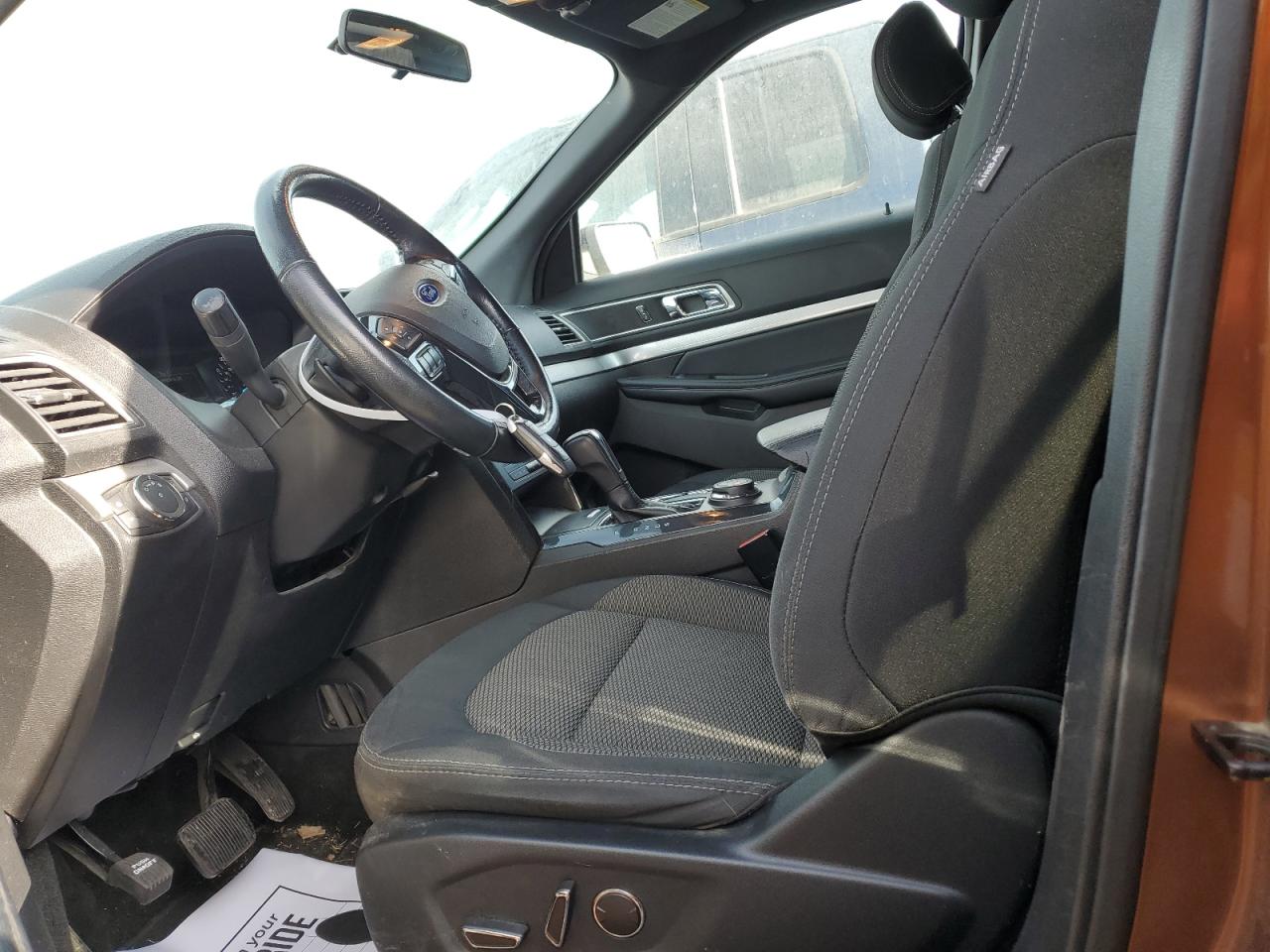 2017 Ford Explorer - Image 7