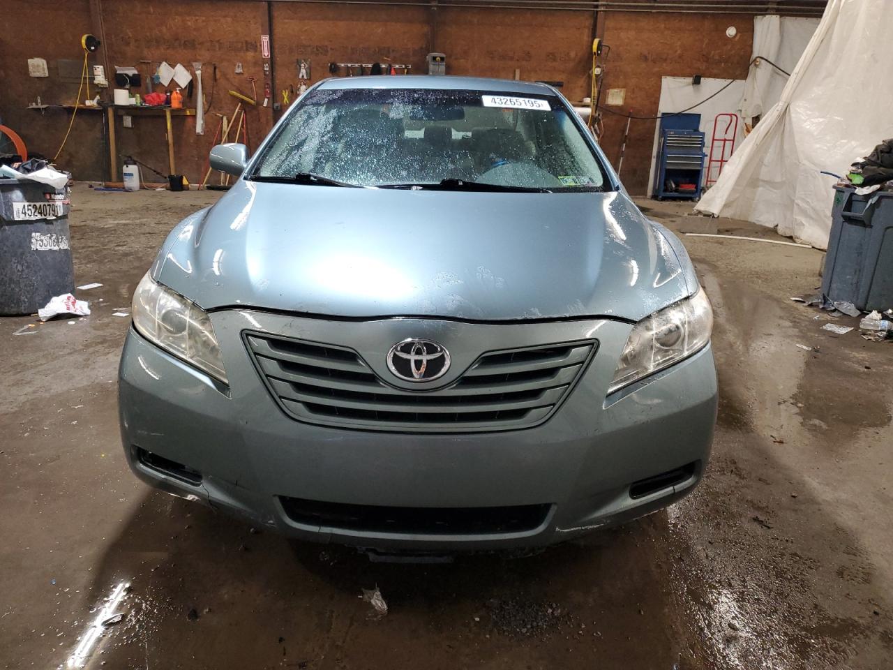 2009 Toyota Camry - Image 5