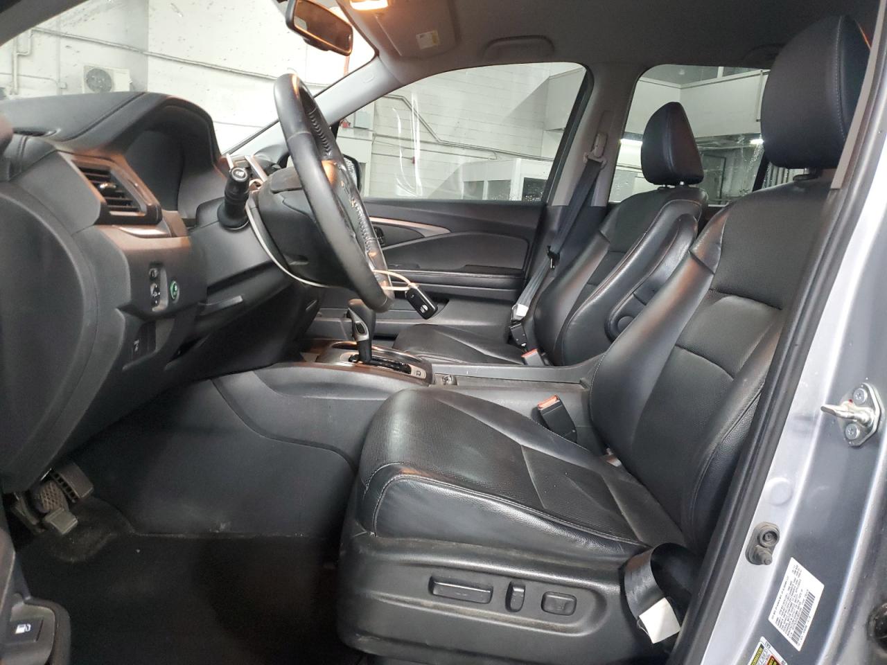 2018 Honda Ridgeline Rtl VIN: 5FPYK3F65JB001004 Lot: 89132755