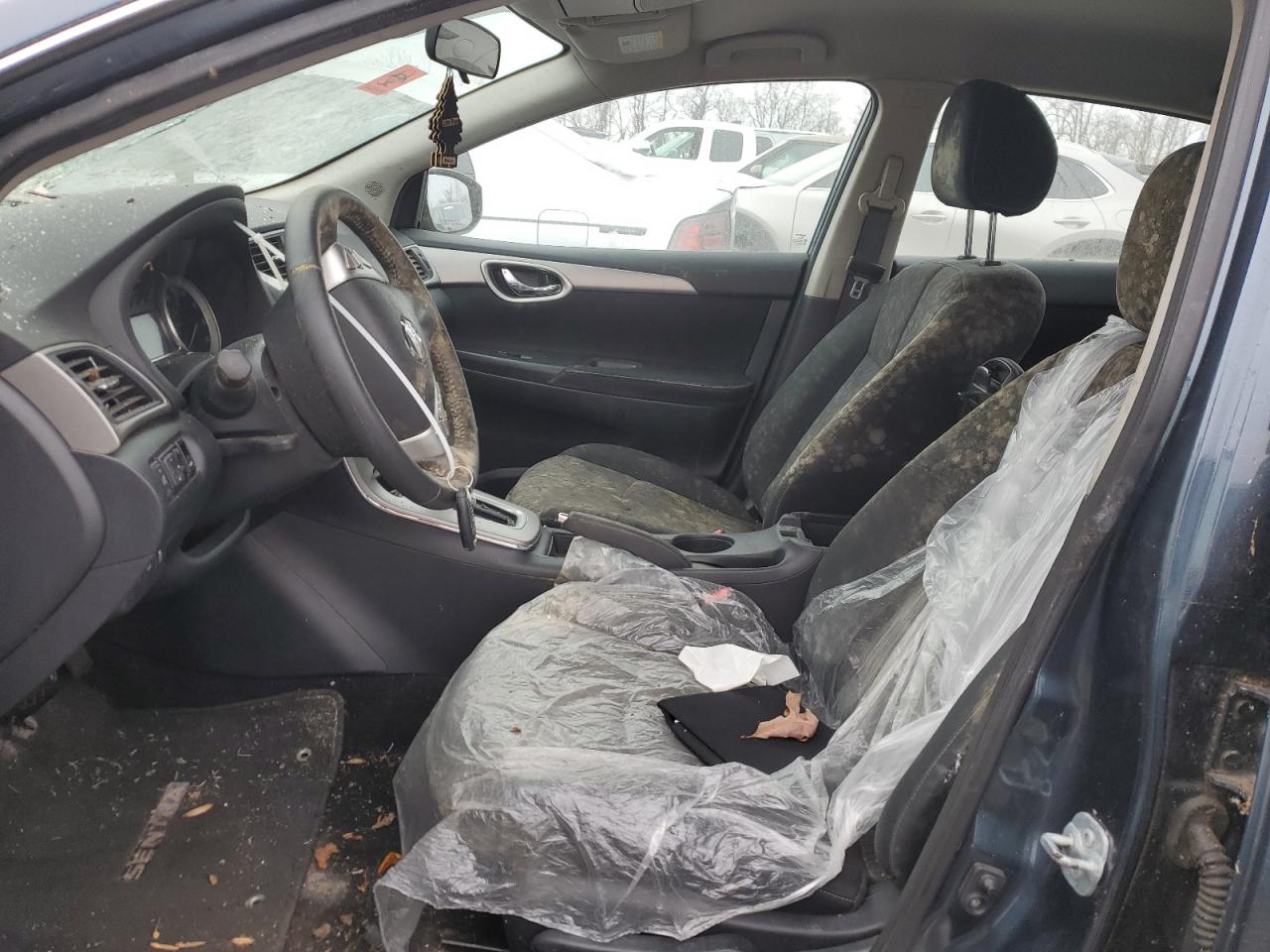 2015 Nissan Sentra - Image 7