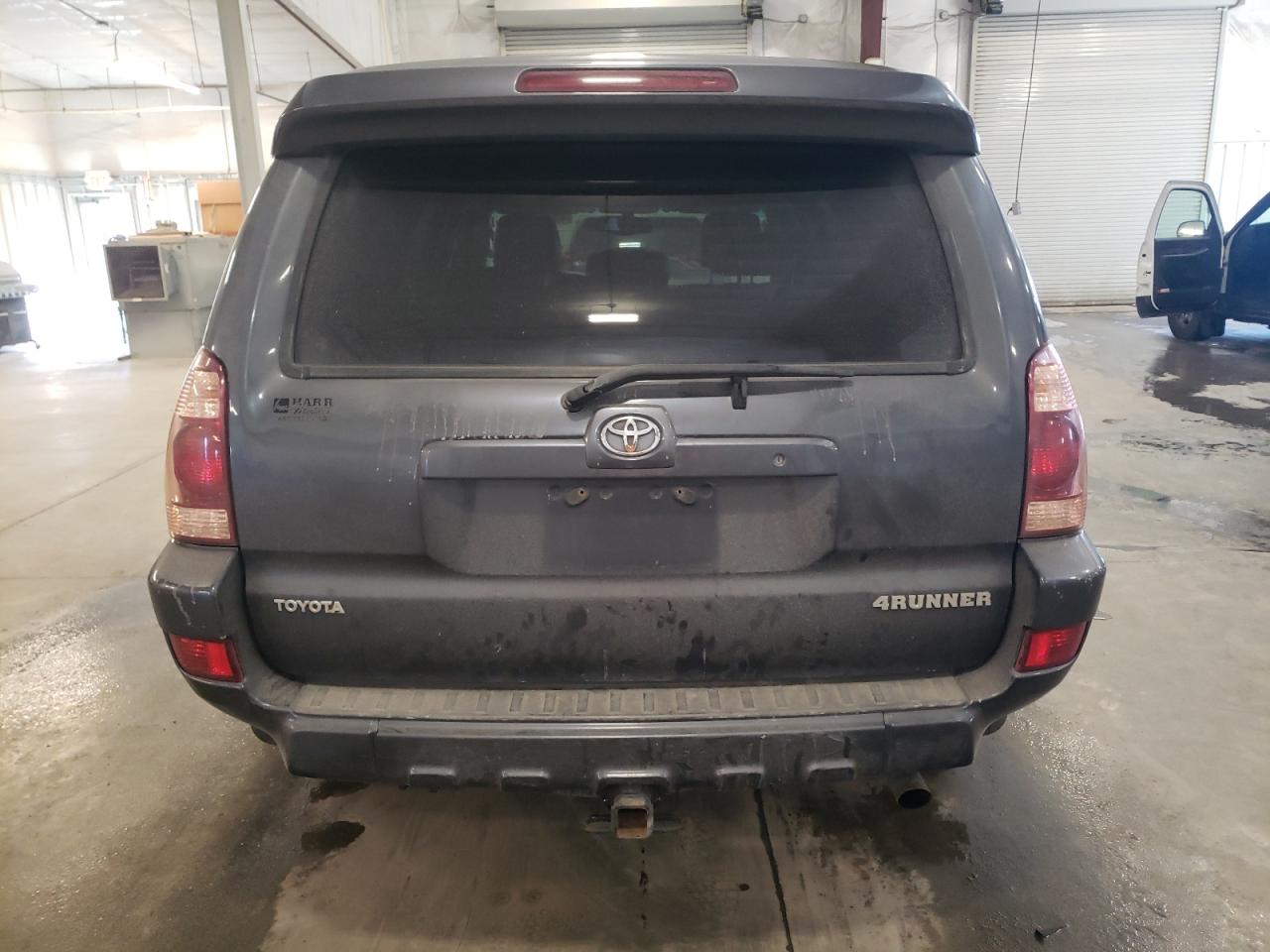 2005 Toyota 4Runner - Image 6