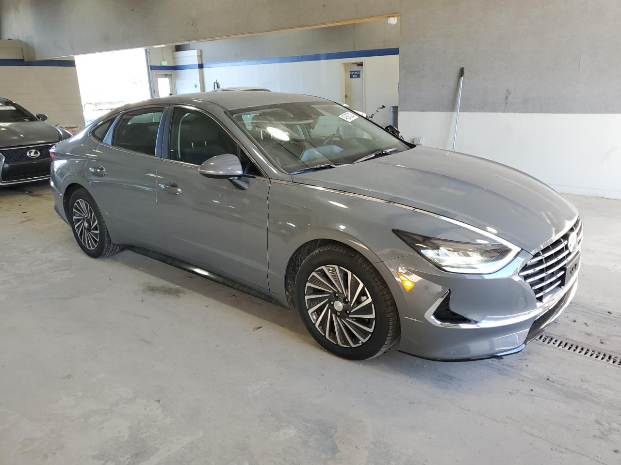 2022 Hyundai Sonata - Image 4