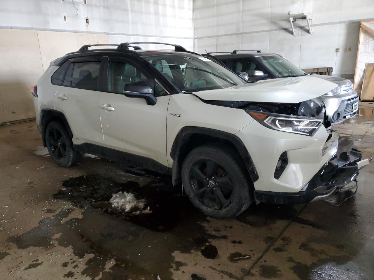 2019 Toyota RAV 4 - Image 4