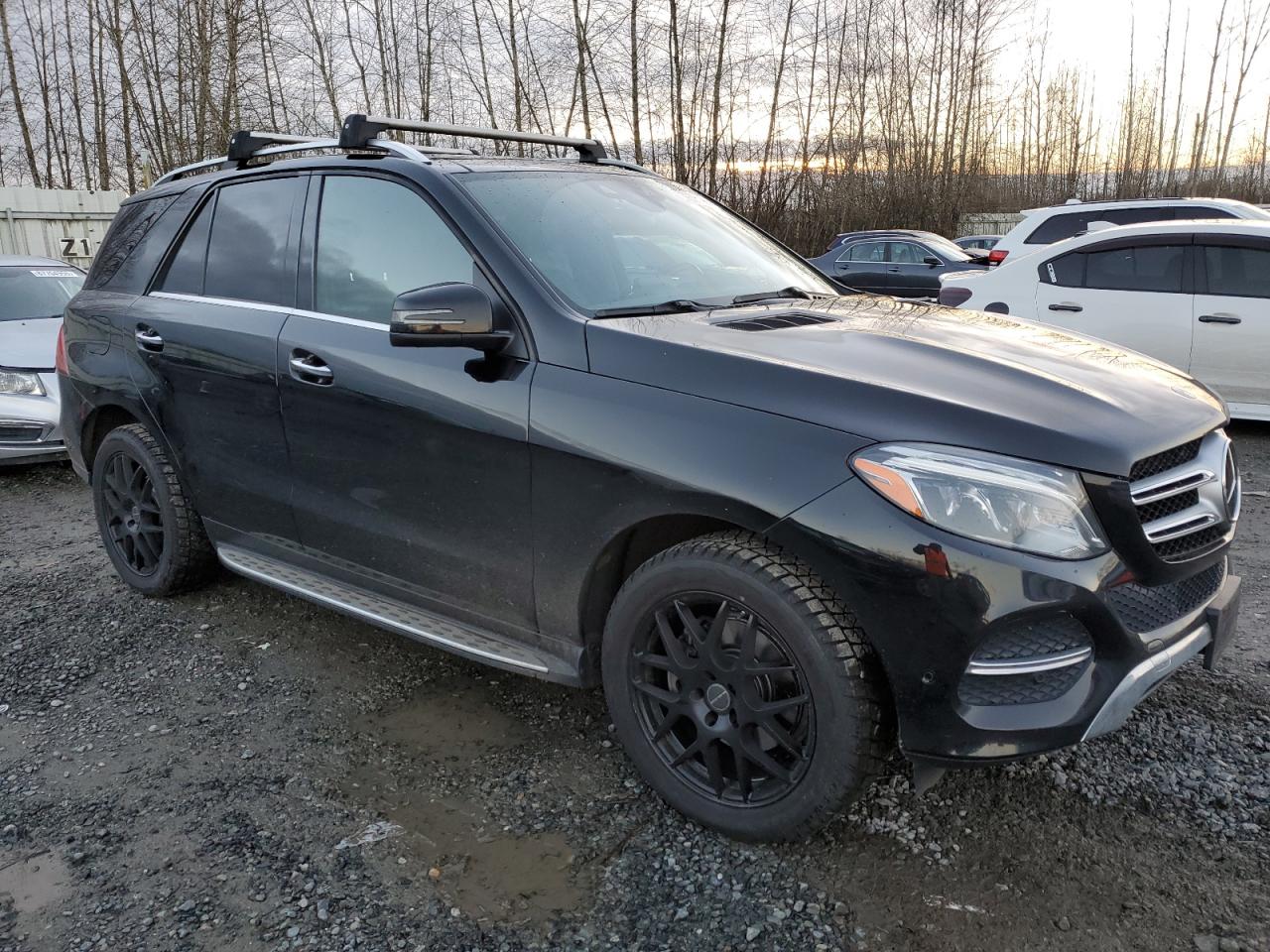 VIN 4JGDA5HB1JB130517 2018 MERCEDES-BENZ GLE-CLASS no.4