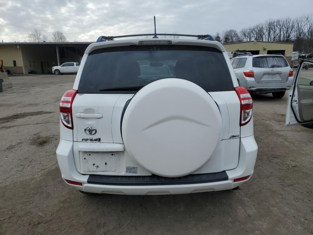 2012 Toyota RAV 4 - Image 6