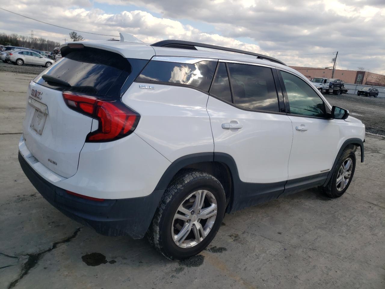 2018 GMC Terrain - Image 3