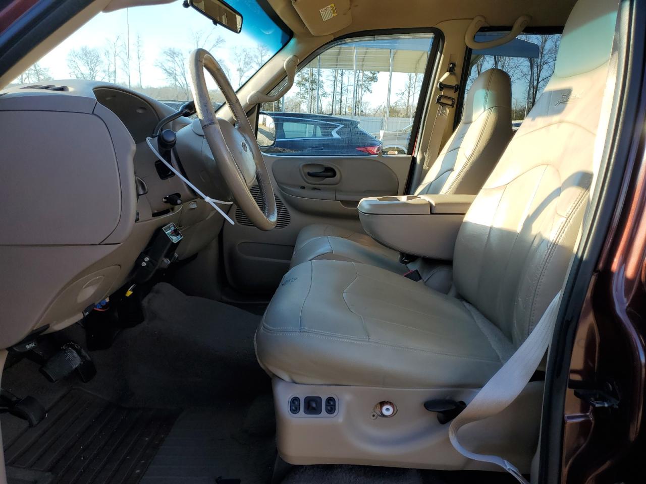 2001 Ford F-150 - Image 7